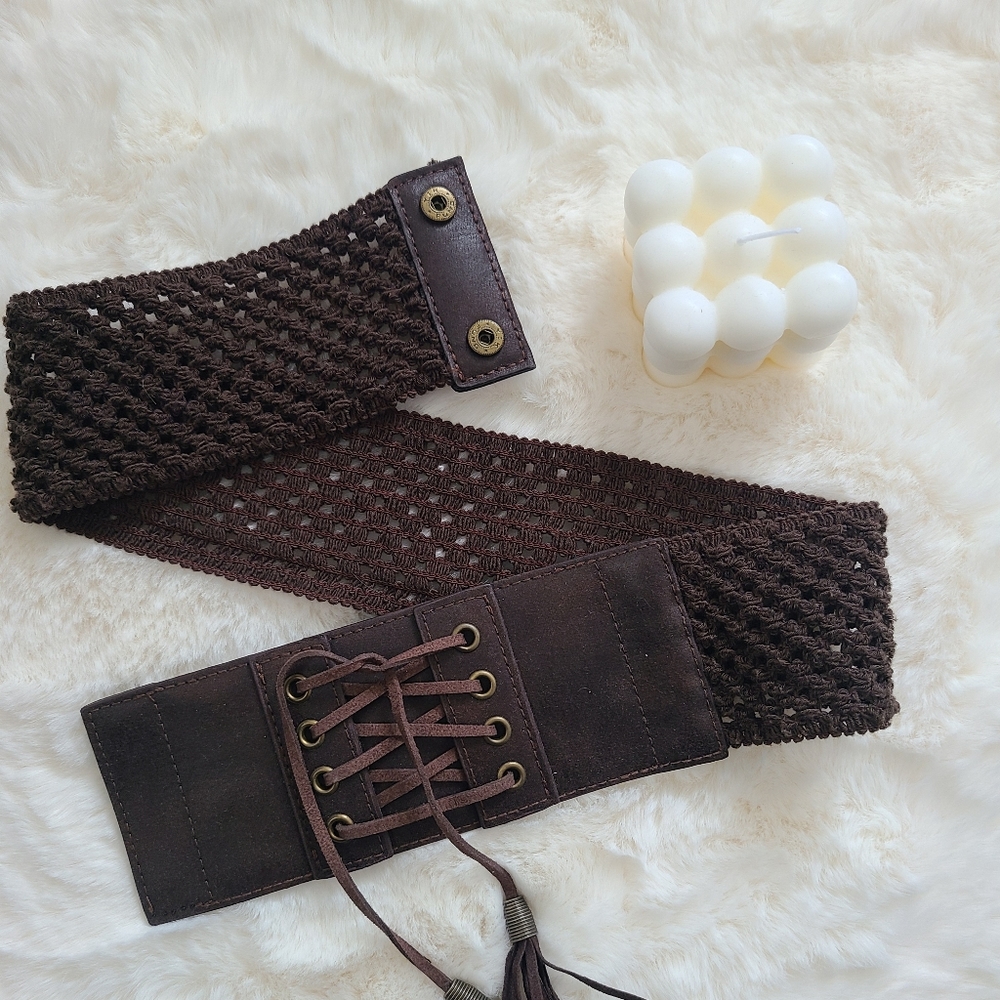 Brown knit thick vintage belt